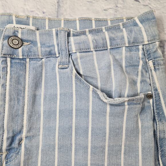 Kensie Jeans Denim Skirt Light Blue Pinstripe size 6/28 Miniskirt Distressed - Picture 6 of 12